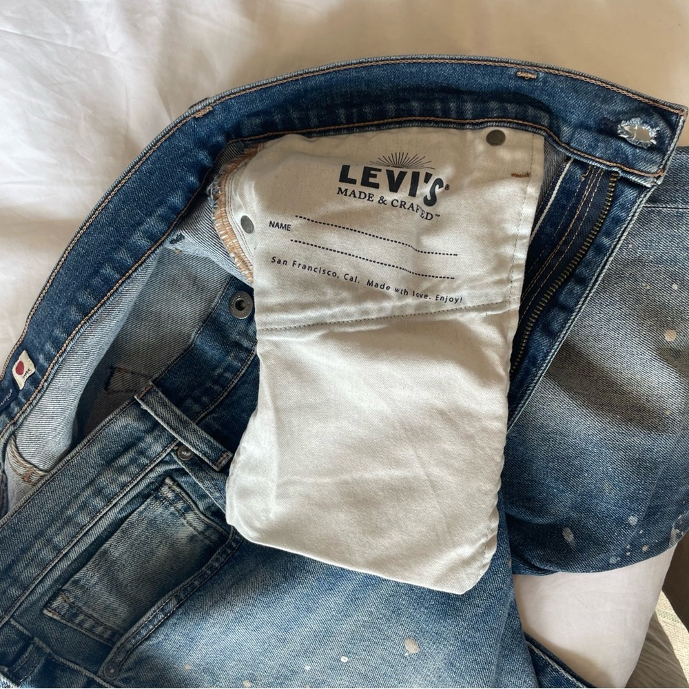 Men’s Levi's Slim Taper Jeans with DIY Paint Splatter - Picture 6 of 7